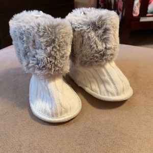 White Fur Newborn Booties